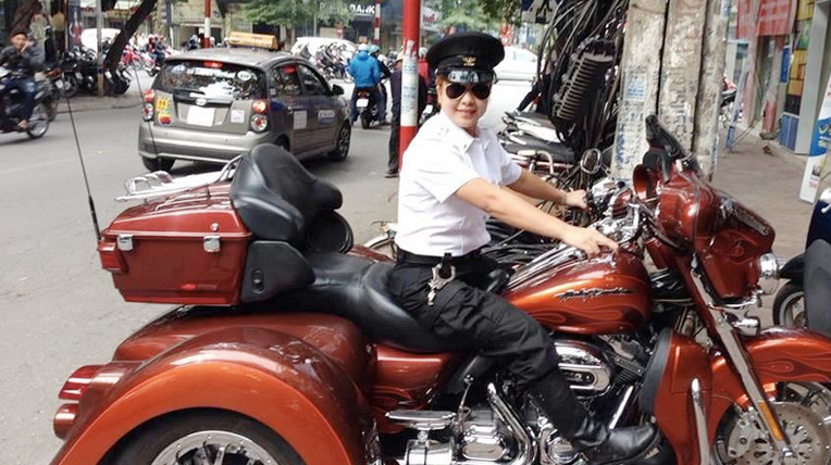 Bà chủ cafe Mai đam mê mô tô phân khối lớn ba-chu-cafe-mai-1.jpg