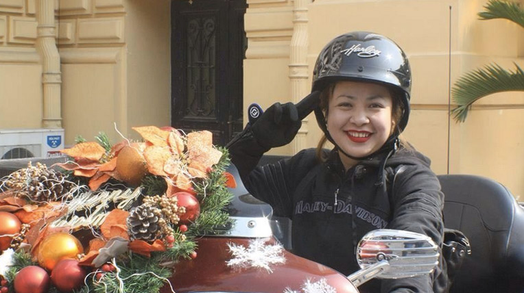 Bà chủ cafe Mai đam mê mô tô phân khối lớn ba-chu-cafe-mai-3.jpg