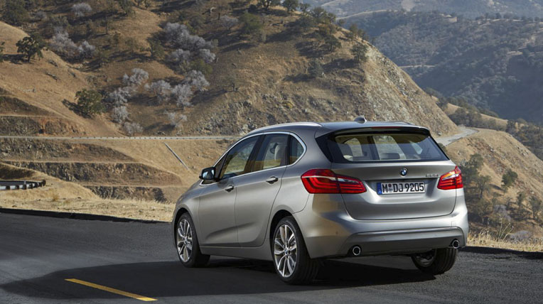 BMW 2-Series Active Tourer chính thức lộ diện bmw-2-series-active-tourer (3).jpg