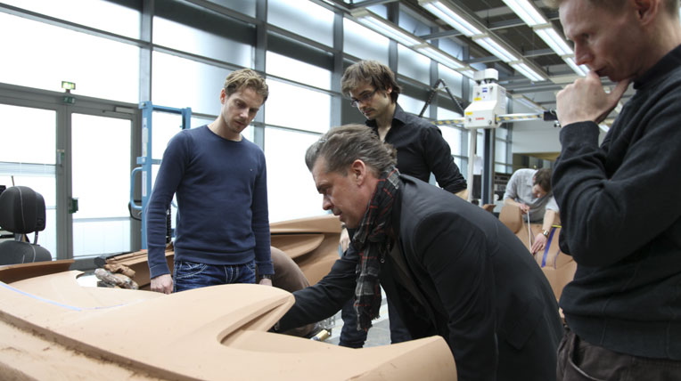 des-dev-opel-monza-12.jpg Tìm hiểu thiết kế Opel Monza concept des-dev-opel-monza-12.jpg