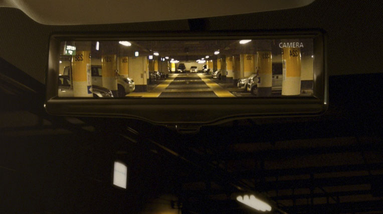 Nissan giới thiệu gương hậu thông minh guong-hau-nissan (2).jpg