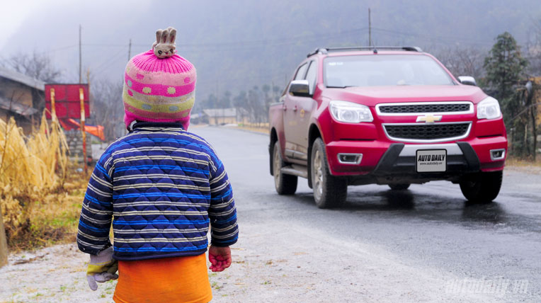 Xuân trên “rừng đá” hanh-trinh-ha-giang-chervolet (15).jpg