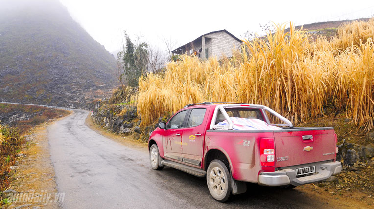 Xuân trên “rừng đá” hanh-trinh-ha-giang-chervolet (16).jpg