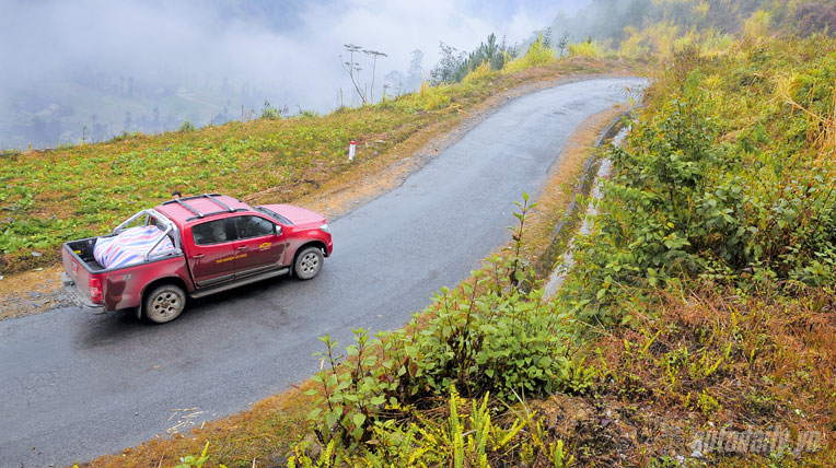 Xuân trên “rừng đá” hanh-trinh-ha-giang-chervolet (8).jpg