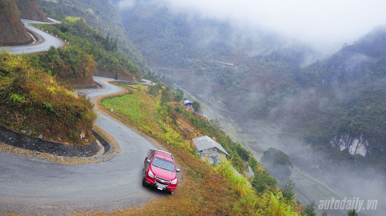 Xuân trên “rừng đá” hanh-trinh-ha-giang-chervolet (9).jpg