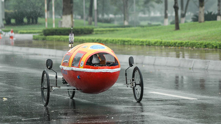 Sinh viên sáng tạo: 1 lít xăng đi được hơn 1.164 km honda-emc-2014-(6).jpg