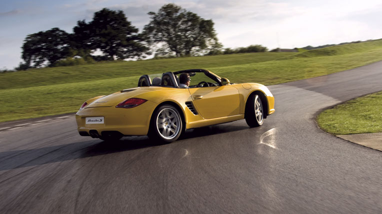 Porsche Silverstone Centre: Đường đua kỳ thú porsche-boxster-lowfriction.jpg