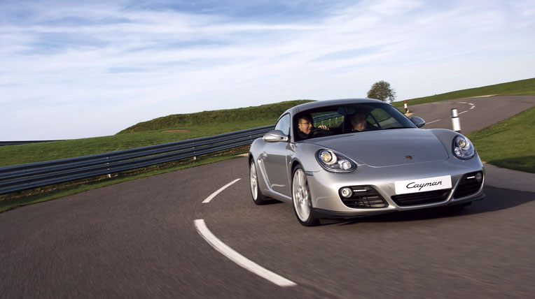 Porsche Silverstone Centre: Đường đua kỳ thú porsche-caymans-handling.jpg