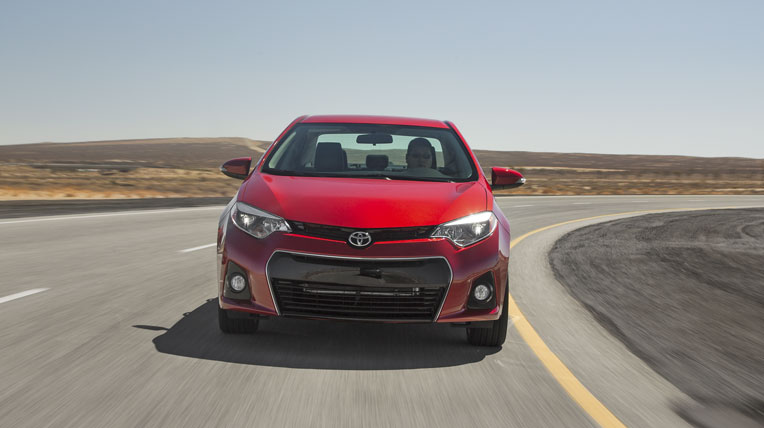 Tháng 2/2014: Toyota Corolla giành ngôi vương toyota-corolla-2014.jpg