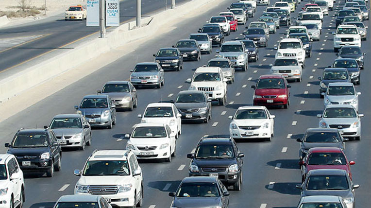 Chuyện vô lý: Cấm người nghèo mua xe traffic1_14102012.jpg