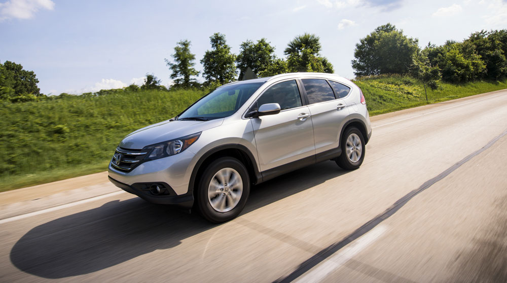 Honda CR-V: Crossover bán chạy nhất tháng 6 2014-honda-cr-v-fornt-three-quarter-in-motion-02.jpg
