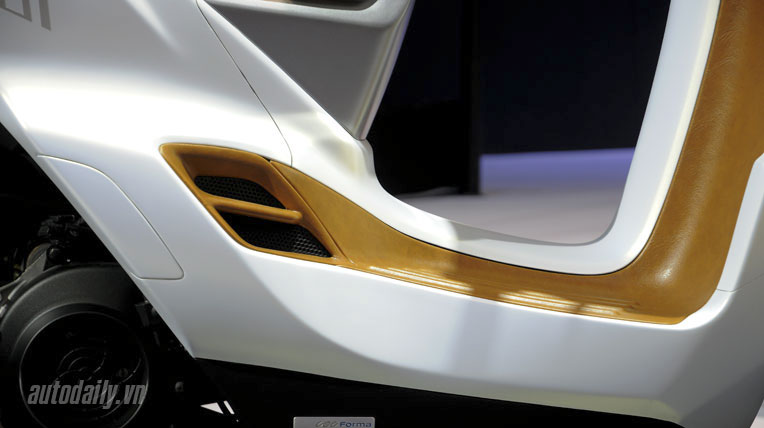 ES01 concept – scooter lạ mắt của Honda Honda-ES01-concept (13).jpg