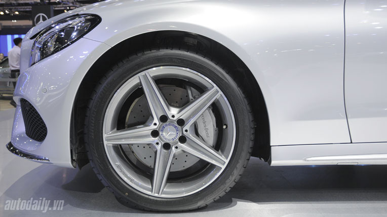 Mercedes-Benz C-Class 2015 sẽ sớm về Việt Nam Mercedes-Benz-C-Class-2015 (5).jpg
