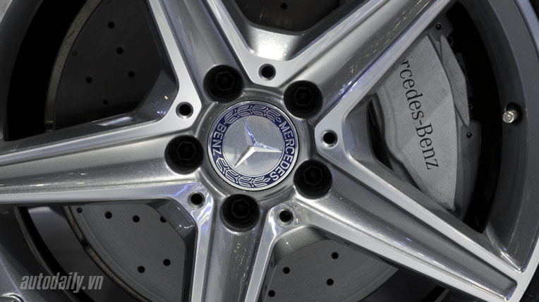 Mercedes-Benz C-Class 2015 sẽ sớm về Việt Nam Mercedes-Benz-C-Class-2015 (6).jpg