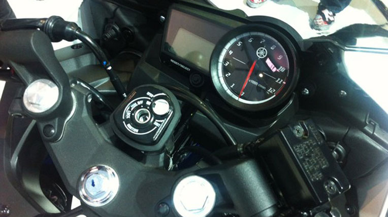 Yamaha R15 2.0 2014 sẽ sớm về Việt Nam autodaily-yamaha-r15-(3).jpg