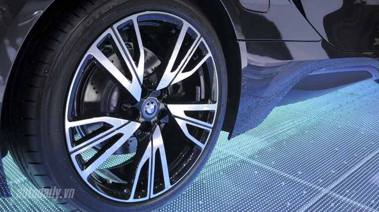 BMW i8 ra mắt thị trường Đông Nam Á bmw-i8-bangkok-motor-show-2014 (10).jpg