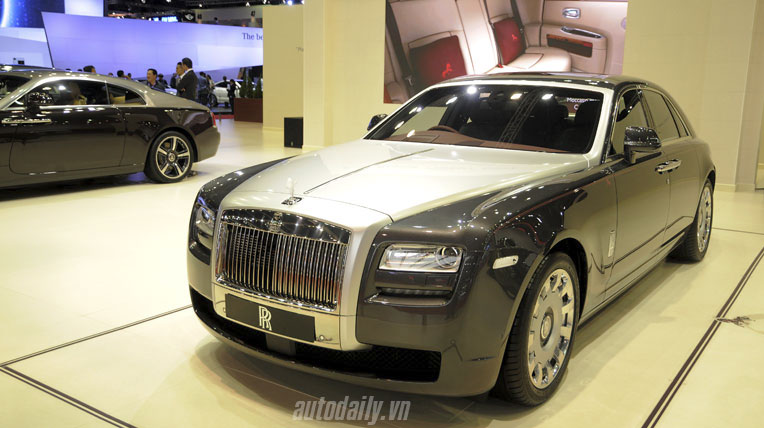 Cận cảnh Rolls-Royce Ghost phiên bản Phi Mã rolls-royce-ghost-horse-bangkok-2014 (1).jpg