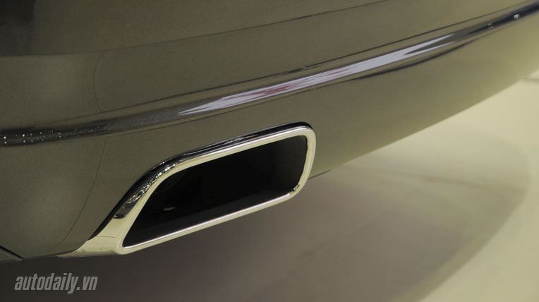 Cận cảnh Rolls-Royce Ghost phiên bản Phi Mã rolls-royce-ghost-horse-bangkok-2014 (11).jpg