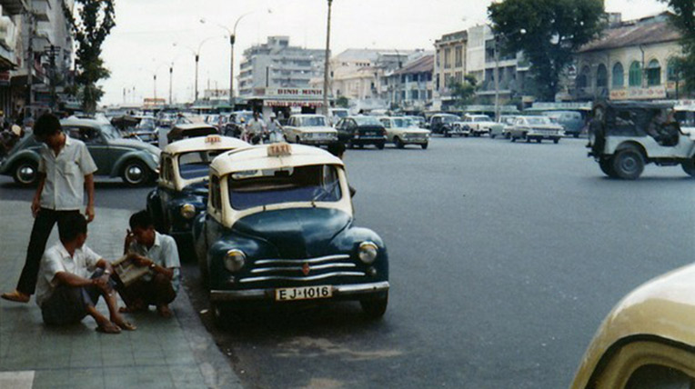 Người Sài Gòn xưa kinh doanh taxi như thế nào? taxi_1.jpg