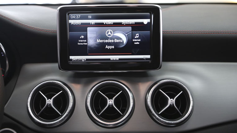 Cận cảnh Mercedes-Benz CLA vừa ra mắt CLA-la-chiec-xe-dau-tien-trong-phan-khuc-cho-phep-nguoi-lai-ket-noi-internet-tren-than-xe.jpg