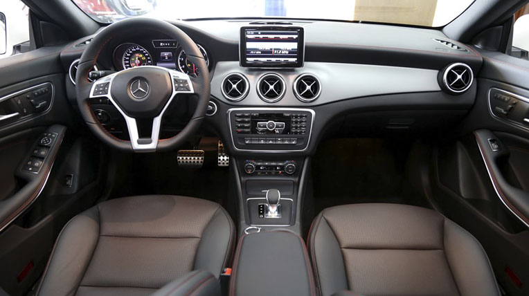 Mercedes-Benz CLA -Class chính thức trình làng tại Việt Nam CLA-so-huu-man-hinh-trung-tam-voi-thiet-ke-phablet-thoi-thuong.jpg