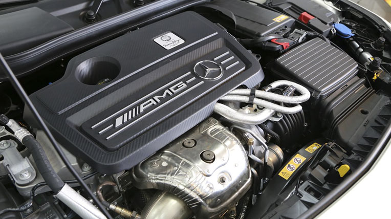 Cận cảnh Mercedes-Benz CLA vừa ra mắt Dong-co-4-xy-lanh-thuong-mai-manh-nhat-the-gioi-cua-CLA-co-the-san-sinh-cong-suat-toi-da-360-ma-luc.jpg