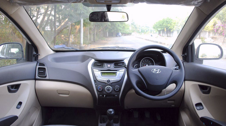 Hyundai ra mắt xe giá chưa đến 6.500 USD Hyundai_Eon_Interiors1.jpg