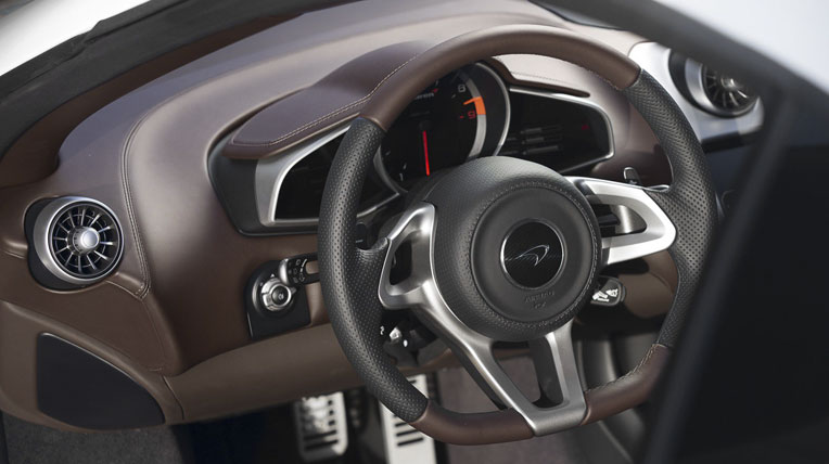 Đánh giá siêu xe McLaren 650S McLaren-650S (18).jpg