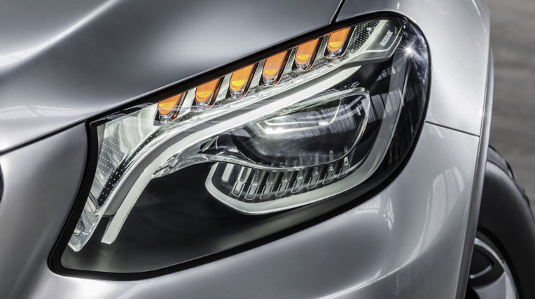 Mercedes-Benz Concept Coupe quá giống BMW X6 Mercedes-Concept-vs-BMW-X6 (32).jpg