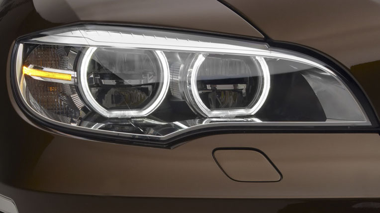 Mercedes-Benz Concept Coupe quá giống BMW X6 Mercedes-Concept-vs-BMW-X6 (33).jpg