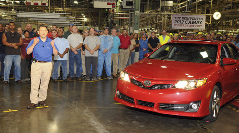 Subaru ngừng lắp ráp Toyota Camry tại Mỹ vào năm 2016 Toyota-Camry (1).jpg