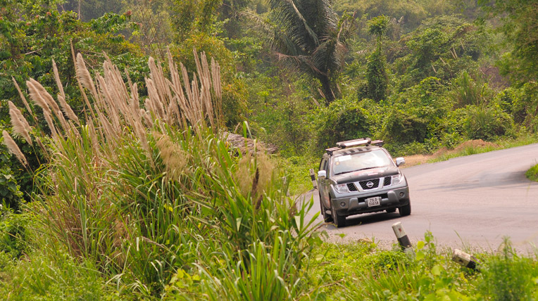 Ngày 5 hành trình Bắc Lào: Đường đến cố đô Luông Pra Băng _AUT6205.jpg