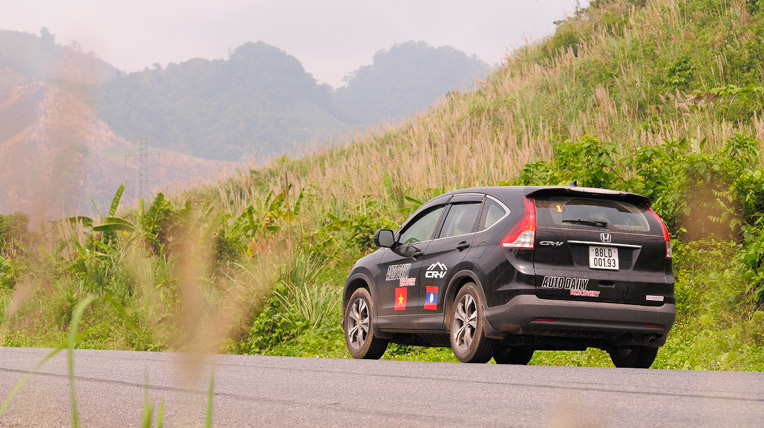 Ngày 5 hành trình Bắc Lào: Đường đến cố đô Luông Pra Băng _AUT6213.jpg