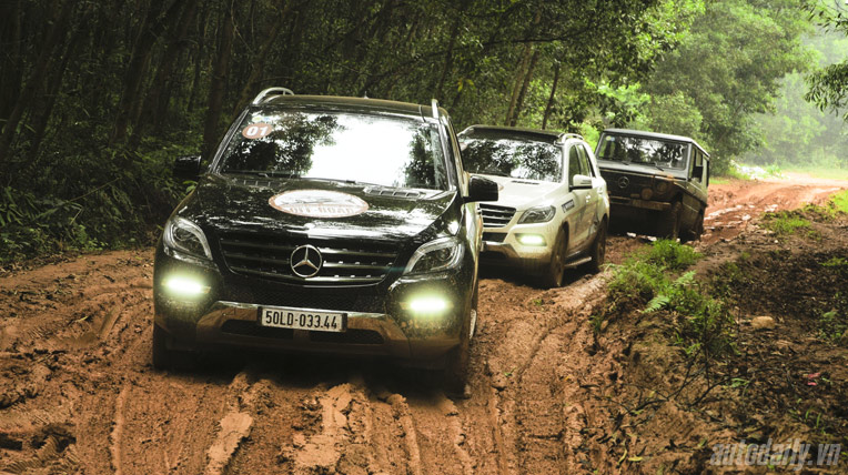 Mang lốp Michelin đi Off-road với xe Mercedes-Benz _AUT7928.jpg