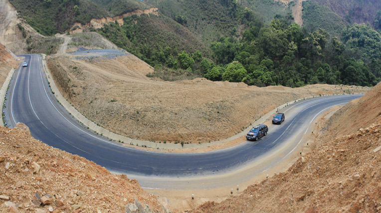 Ngày 5 hành trình Bắc Lào: Đường đến cố đô Luông Pra Băng _EOL7108.jpg