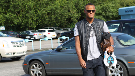 Vincent Kompany “hốt bạc” nhờ kinh doanh siêu xe autodaily-Vincent-Kompany-thuesieuxe-(2).jpg