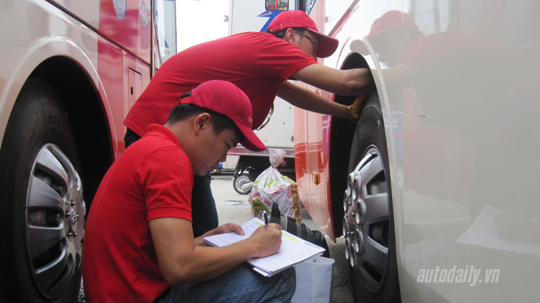 Đến Bridgestone để được chăm sóc lốp miễn phí autodaily-bridgestone-chamsoclop (2).jpg