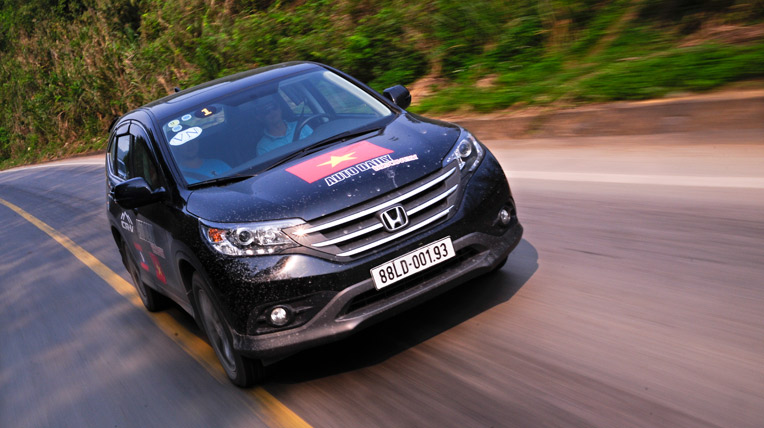 Ngày 1 hành trình Bắc Lào: “Xách” xe lên và đi autodaily-lao-trip-ngay-1 (5).jpg