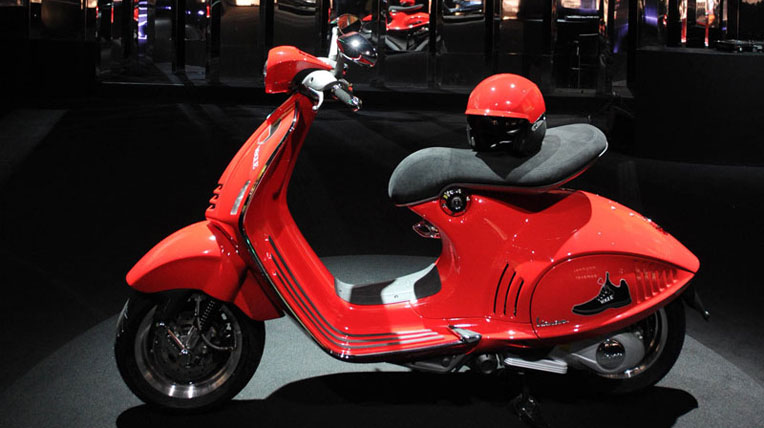Xuất hiện Vespa 946 màu đỏ “cực độc” autodaily-vespa-946-(3).jpg