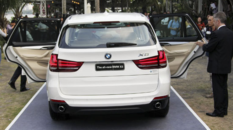 BMW X5 thế hệ mới ra mắt tại Việt Nam, giá từ 3,648 tỷ đồng bmw-x5-the-he-thu-3 (2).jpg