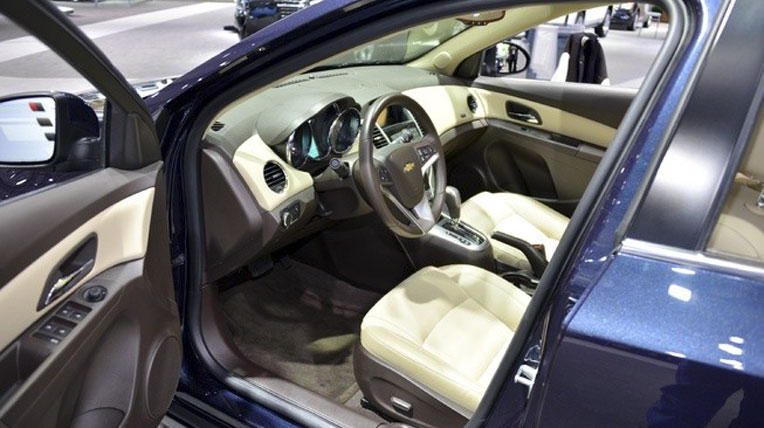 Chevrolet Cruze 2015 chính thức ra mắt chevrolet-cruze-2015 (3)-1.jpg