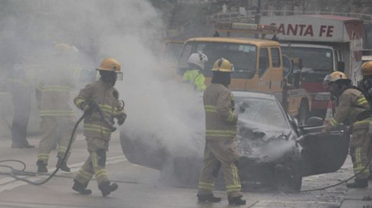 Ferrari FF cháy ngùn ngụt tại Hong Kong ferrari-ff (2).jpg