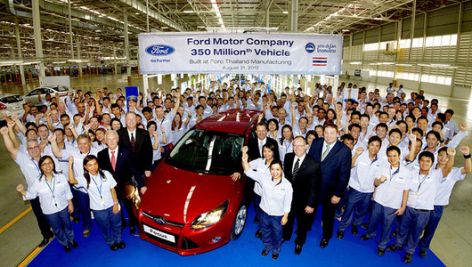 Mark Fields và những thách thức trên cương vị CEO Ford ford-focus.jpg