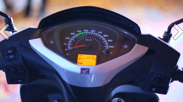 Cận cảnh Honda Activa 125 – Xe tay ga đang tạo “cơn sốt” honda-activa-125 (6).jpg