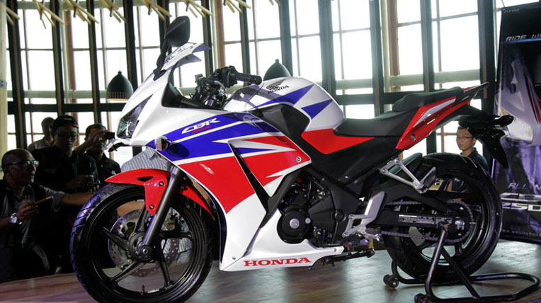 Honda CBR250R đèn pha đôi chính thức trình làng honda-cbr250r (1).jpg