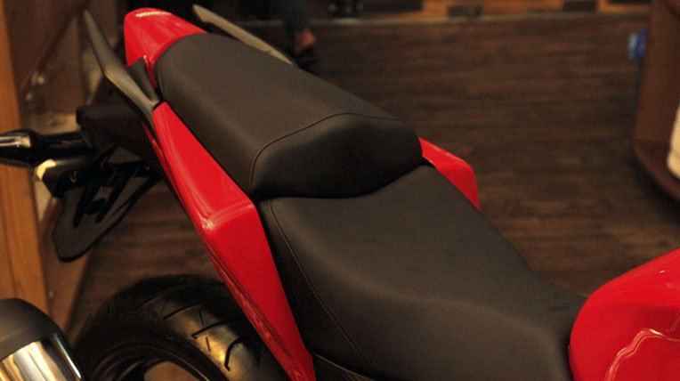 Honda CBR250R đèn pha đôi chính thức trình làng honda-cbr250r (11).jpg