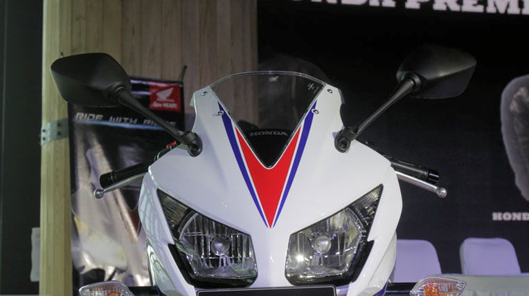 Honda CBR250R đèn pha đôi chính thức trình làng honda-cbr250r (2).jpg