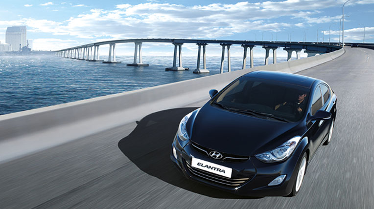 Mua xe Hyundai, cơ hội khám phá Seoul hyundai-elantra.jpg