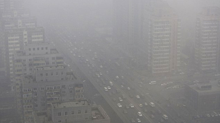 Dân Trung Quốc đang “chết mòn” vì khí thải ôtô khixa-(1).jpg