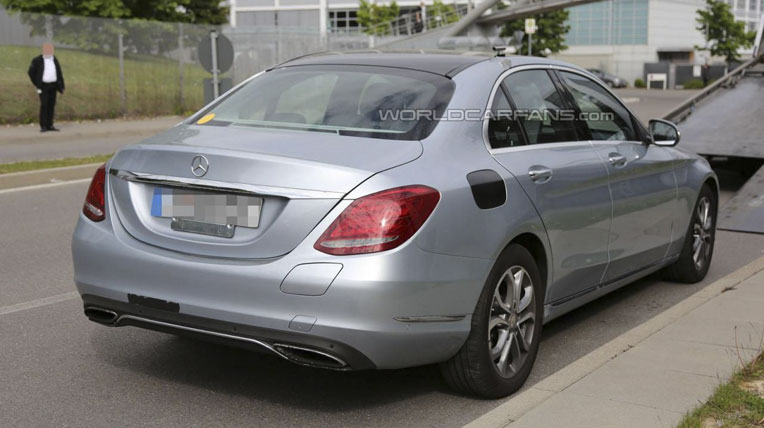 Mercedes C-Class plug-in hybrid 2015 không ngụy trang trên phố mercedes-c-class-plug-in-hybrid (2).jpg